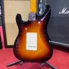 FENDER - AMERICAN VINTAGE II 1961 STRATOCASTER ROSEWOOD FINGERBOARD 3-COLOR SUNBURST