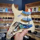 FENDER - KIT ULTRA NOISELESS STRAT + PLAQUE