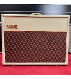 VOX - AC30S1 CREAM WHITE...