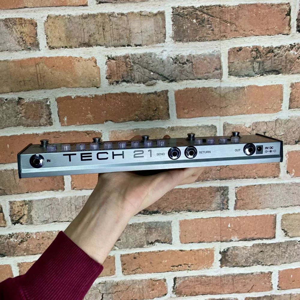 Tech21 Fly Rig 5 V2 + Boite - Pedalboard | Hurricane Music