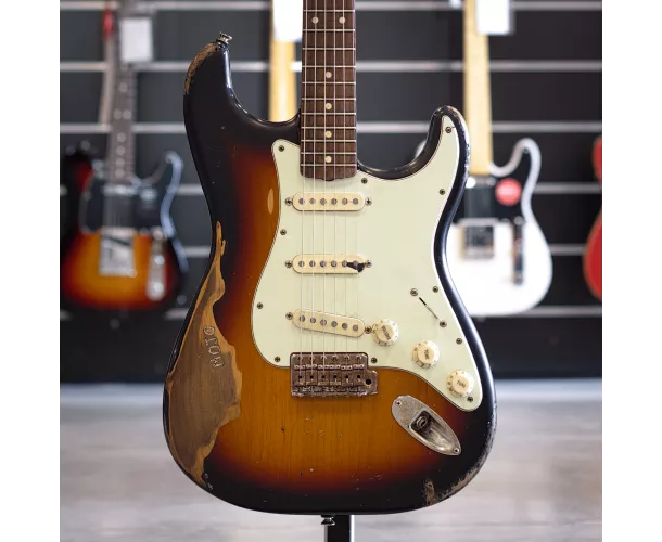 FENDER - STRATOCASTER VINTERA CUSTOM SHOUP