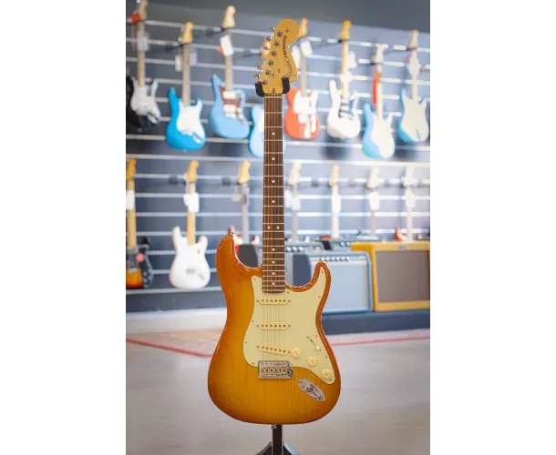 FENDER - AMERICAN PERFORMER STRAT AVEC HOUSSE