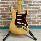 FENDER - STRATOCASTER AMERICAN ULTRA ASH MN + ETUI ET ACCESSOIRES