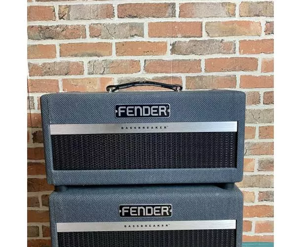 FENDER - BASSBREAKER 15 HEAD