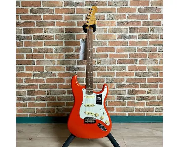FENDER - STRATOCASTER PLAYER II RW CRR