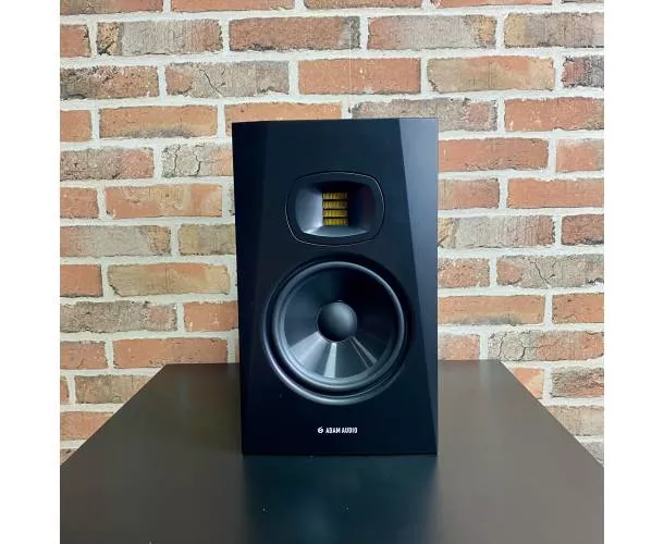 ADAM AUDIO - T7V