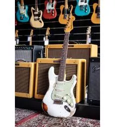 FENDER - FENDER  CUSTOM...