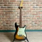FENDER - CLASSIC PLAYER 60S STRATOCASTER PF 3 TONS SUNBURST + HOUSSE