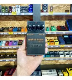 BOSS - METAL ZONE MT-2 +...