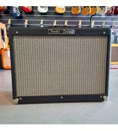 FENDER - HOT-ROD DELUXE...