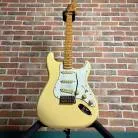 FENDER - STRATOCASTER VINTERA II 70'S WHITE BLONDE