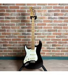 FENDER - AMERICAN STANDARD...