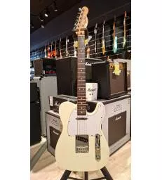 FENDER - TELECASTER STANDARD