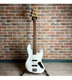 FENDER - PLAYER JAZZ BASS