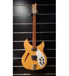 RICKENBACKER - 330...