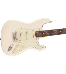 FENDER - AMERICAN...
