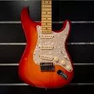 FENDER - AMERICAN DELUXE STRAT + ETUI + CABLE