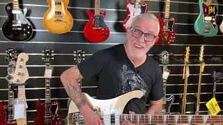 Le retour du bassiste qui n'en est pas un: Rickenbacker & Fender Inside